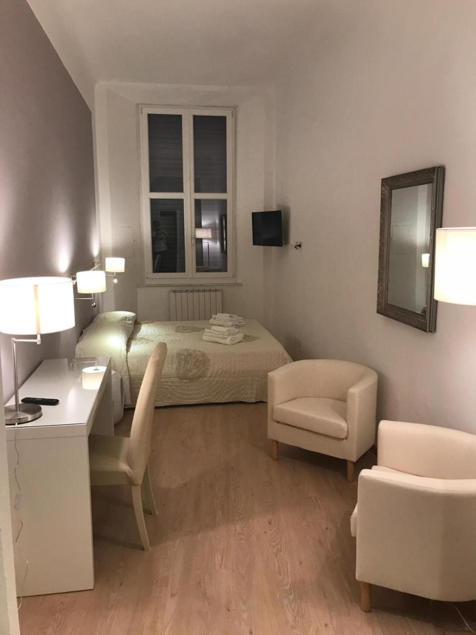 Sallustio Rooms - Rooms Only シエーナ エクステリア 写真